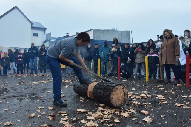 Hacheros: Albornoz ganó en damas y Cayupán en caballeros