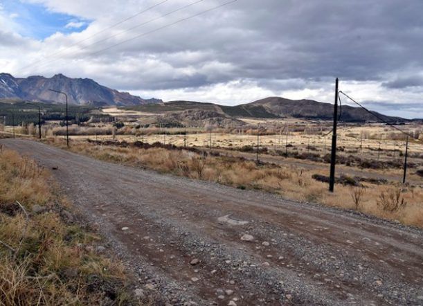 Preparan el terreno para construir 72 casas en Valle Chico