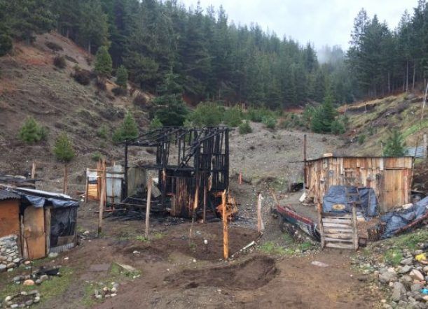 Vecinos de la vivienda incendiada dicen que fue intencional #EnVideoEQS