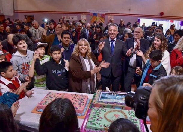 Epuyén: Arcioni estuvo presente en el 109 aniversario