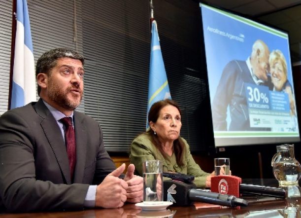 Afiliados del ISSYS pagarán un 30% menos en Aerolíneas