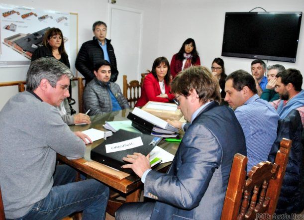 Hay tres ofertas para la licitación de nueve cuadras