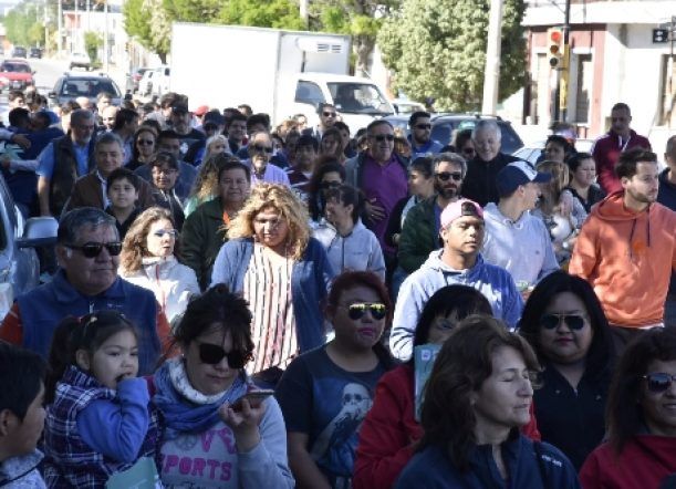 Caminata de militantes de Chubut Para Todos en Trelew