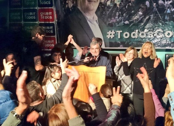 Dirigentes y personalidades despiden al gobernador Das Neves