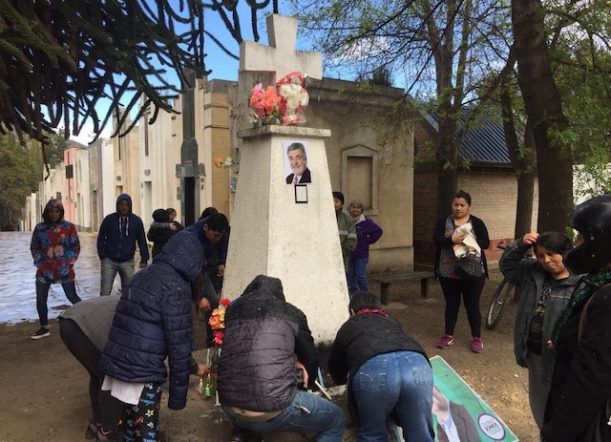 Vecinos de Esquel rindieron homenaje a Das Neves