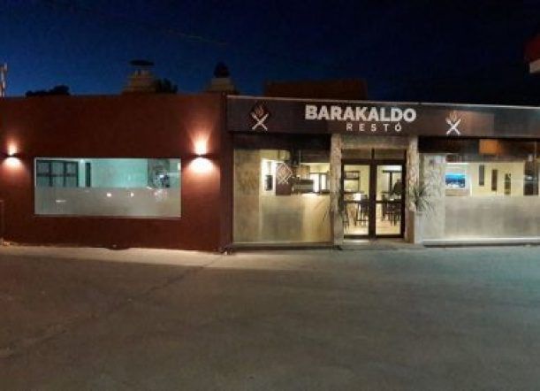 Nochebuena: abre su restaurant para servir a los más necesitados