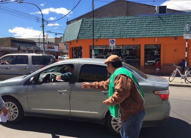 ATE Esquel se movilizó y entregó panfletos