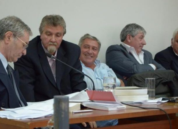 El ex intendente de Bariloche y sindicalistas dejan la U14