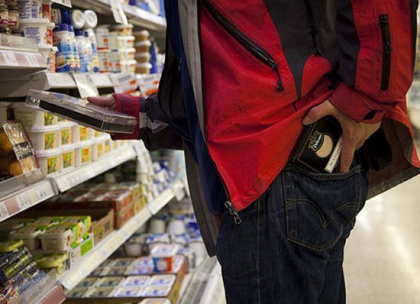 Nuevo intento de robo en supermercado de Esquel