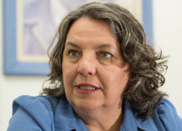 ¿Quién reemplaza a Saunders en el Concejo Deliberante?