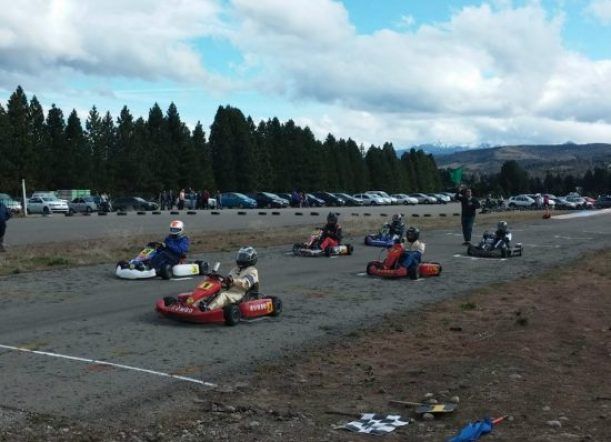 1° Fecha: Hoy se escuchan los kartings