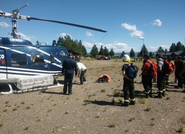Brigadistas se capacitaron en ascenso y descenso de helicópteros
