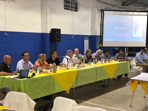 Tensión en la Cumbre Minera en Telsen