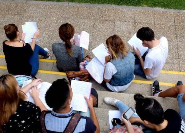 Rige el descuento en colectivo para universitarios