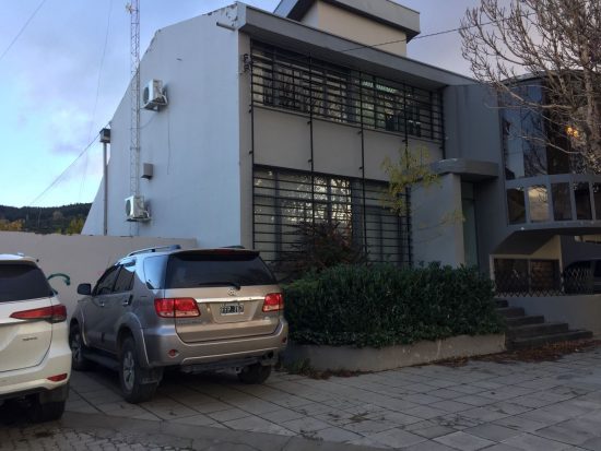 Allanamientos en empresas constructoras de Esquel