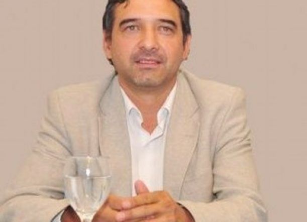 Albaini: “Para una minera es muy fácil levantar 14 manos”