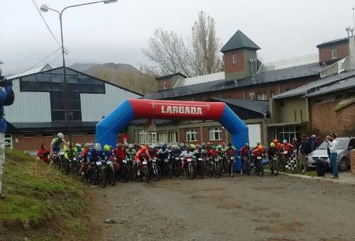 Con 120 corredores largó la Trepada a La Hoya