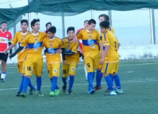 Sub 15: Esquel define con Trelew el triangular