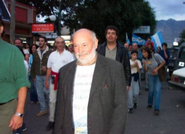 Murió Farinello: En 2003 marchó por No a La Mina
