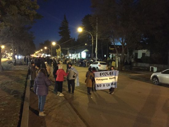 Con frío, el No a la Mina volvió a marchar