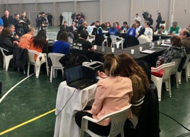 Los gremios definen con las bases si aceptan la propuesta