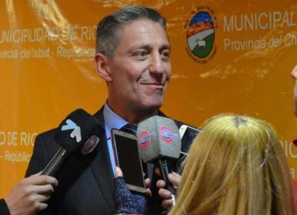 Arcioni se mostró optimista sobre las paritarias