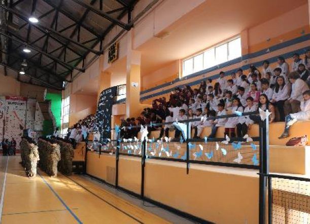 Trevelin: Más de un centenar de alumnos prometieron la Bandera