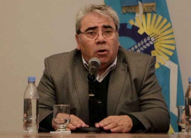El decreto de aumento a docentes incluye descuentos por paro