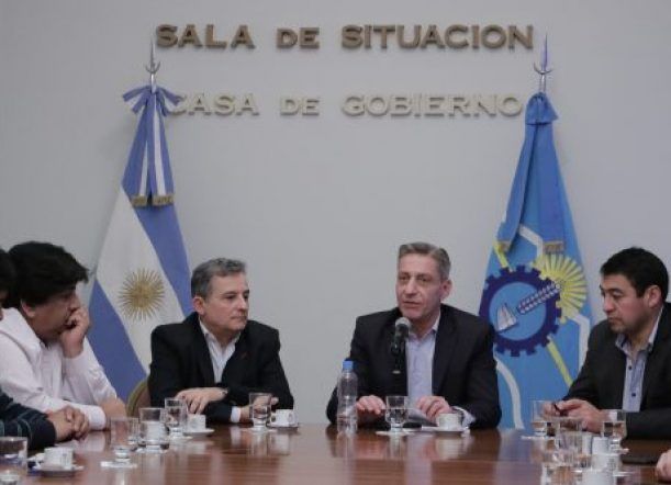 Arcioni: “hay referentes que esperan un traspié del Gobierno”