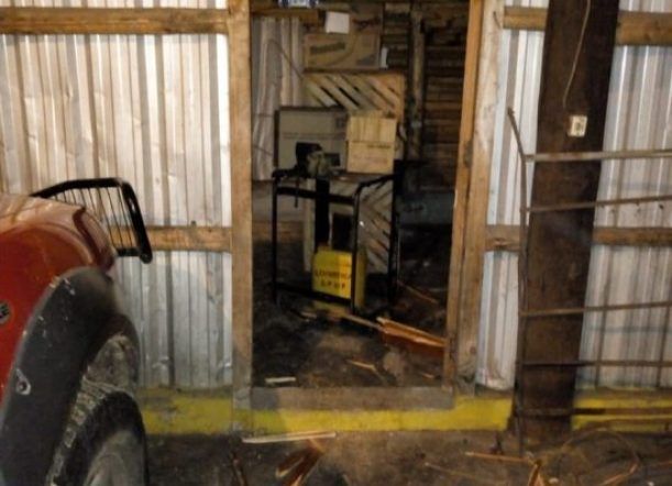 El Hoyo: Destrozos en la Brigada de Incendios Golondrinas