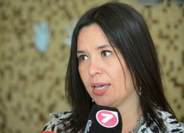 Reactivan línea telefónica para asistir en la convivencia escolar