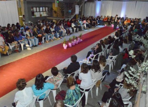 Nueva edición del desfile a beneficio del Hospital de Esquel