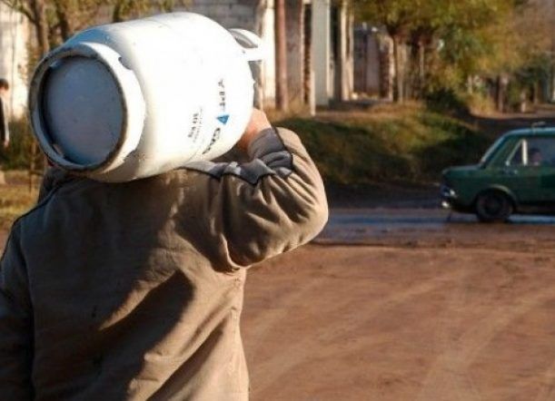 Vecinos justicieros atraparon a un ladrón de garrafas