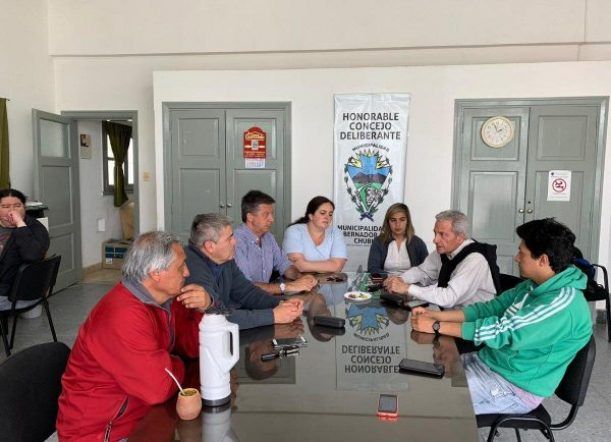 Menna recorre el interior y prepara el informe de gestión