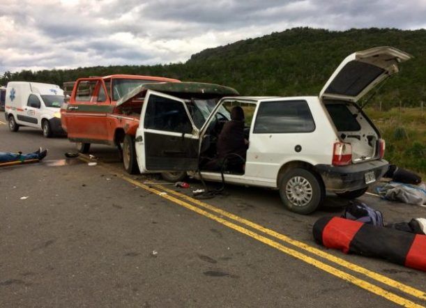 Un mujer fallecida en choque frontal entre Centinela y Corcovado