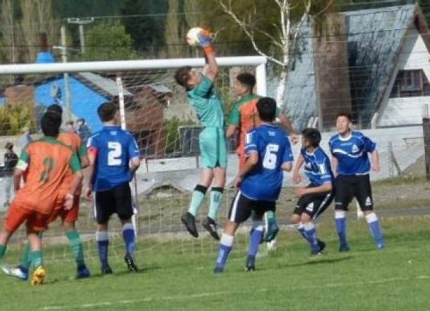 Organizan un torneo de Fútbol 7