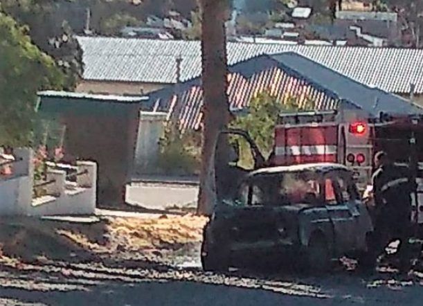 Investigan el incendio de un auto en el Bella Vista