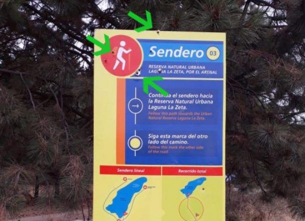 Balearon los nuevos carteles de señalización en La Zeta