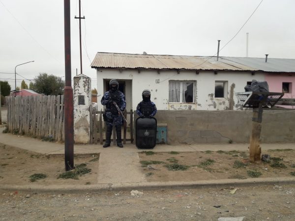 Trevelin: realizaron allanamientos vinculados con un violento asalto