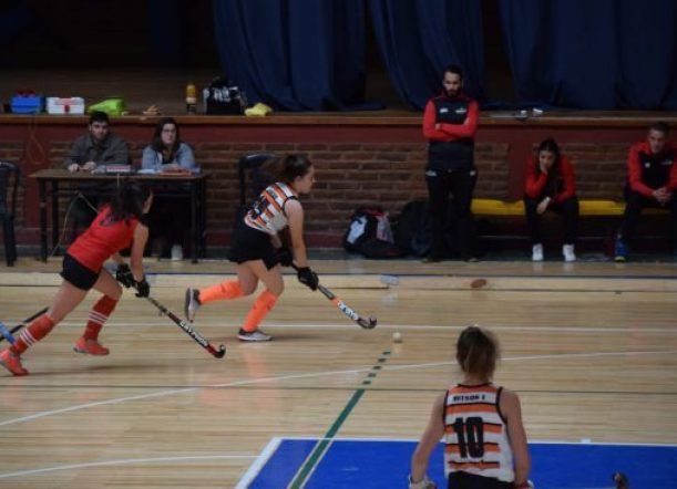 Hockey: Jornada de triunfos para el Cordillerano