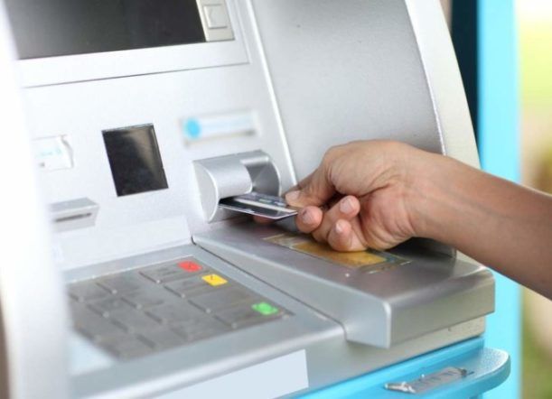 Hoy depositaron los sueldos provinciales pero sin los retroactivos