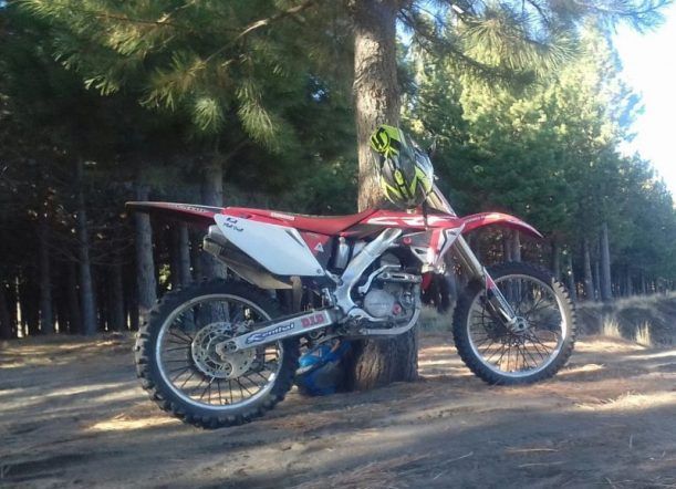 Buscan intensamente una moto robada esta madrugada
