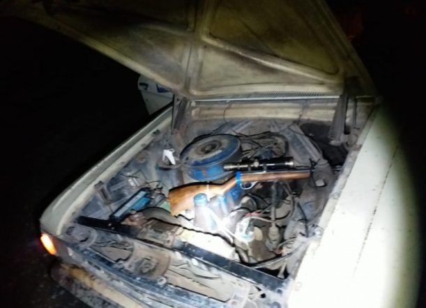 Cholila: Escondía un arma abajo del capot