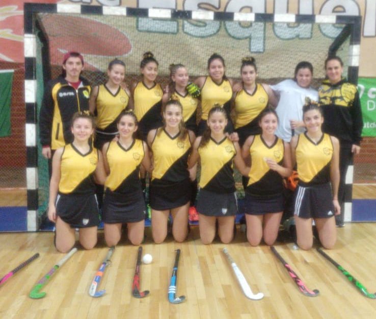 Arrancó el Nacional de Clubes de Hockey Pista en Esquel