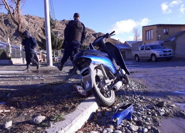 Un lesionado en un choque en Avenida Holdich