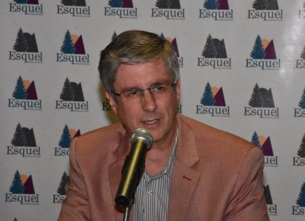 Ongarato expone sobre gestión ambiental en Rawson