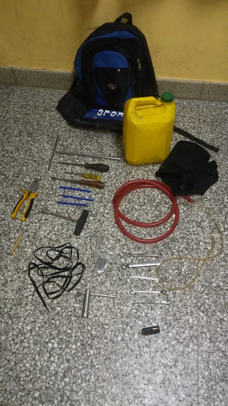 Demoran a adolescentes por robar moto estacionada