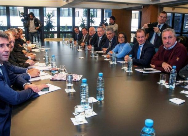 Gobernadores exigen que respete los derechos de las provincias