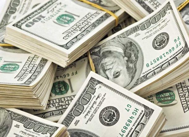 El gobierno anunció limitaciones para la compra de dólares