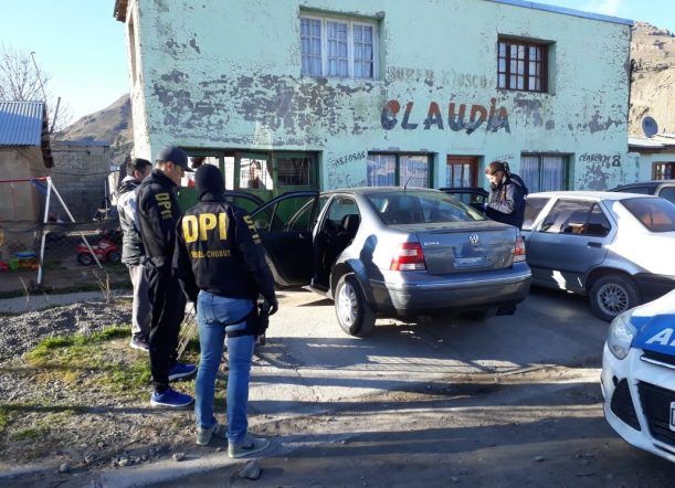 Secuestran auto vinculado a la fuga de la comisaría primera